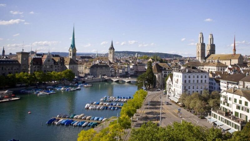 Zurich: City Sightseeing Tour with Lake Cruise - Practical Details and Tips