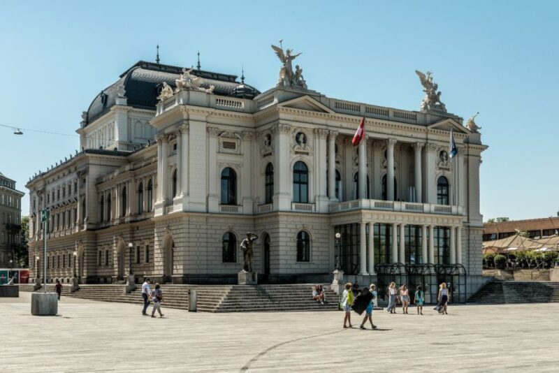 Zurich: City Top Attractions Tour by Bus with Audio Guide - The Full Experience: What You Can Expect on this Zurich Tour