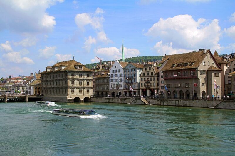 Zurich - Old Town Private Walking Tour - Exploring Zurichs Historic Heart