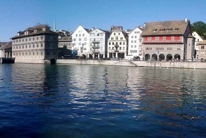 Zürich Private Walking Half-Day Trip with optional Lake Cruise - Exploring Zurich in Just Four Hours
